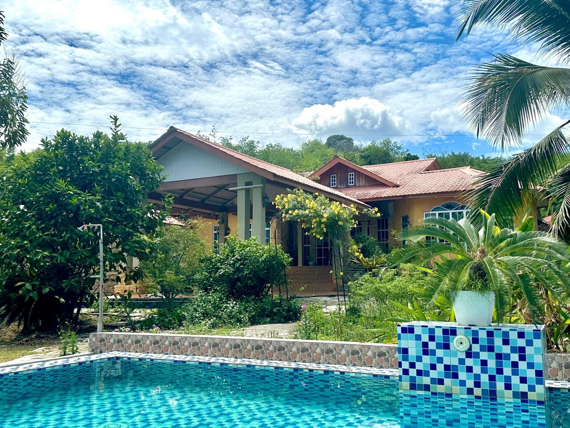 Kapal Terbang Guest House Langkawi Pantai Cenang  Eksteriør billede